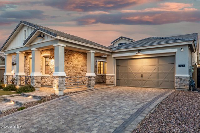 737 E NIGHTHAWK Way, Phoenix, AZ 85048