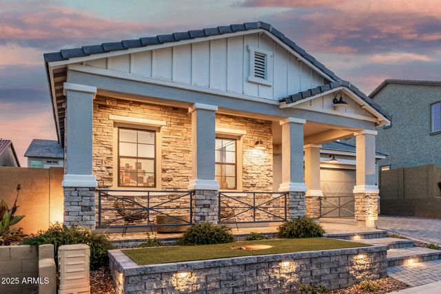 737 E NIGHTHAWK Way, Phoenix, AZ 85048