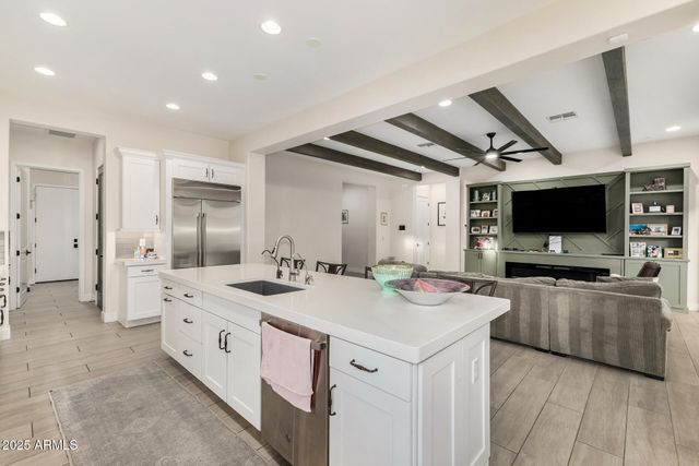 737 E NIGHTHAWK Way, Phoenix, AZ 85048