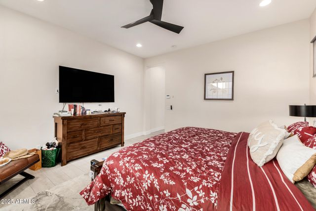 737 E NIGHTHAWK Way, Phoenix, AZ 85048