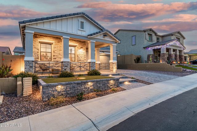 737 E NIGHTHAWK Way, Phoenix, AZ 85048