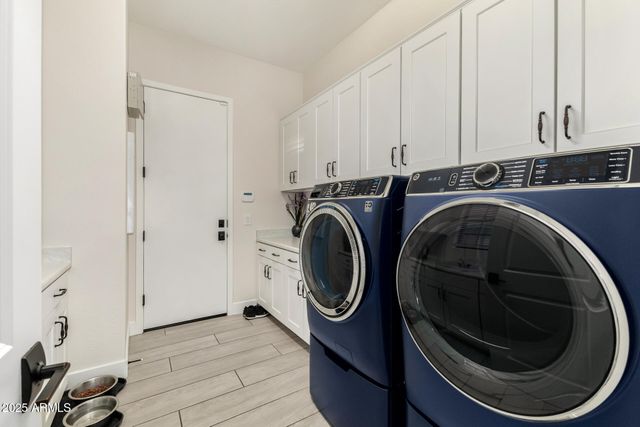 737 E NIGHTHAWK Way, Phoenix, AZ 85048