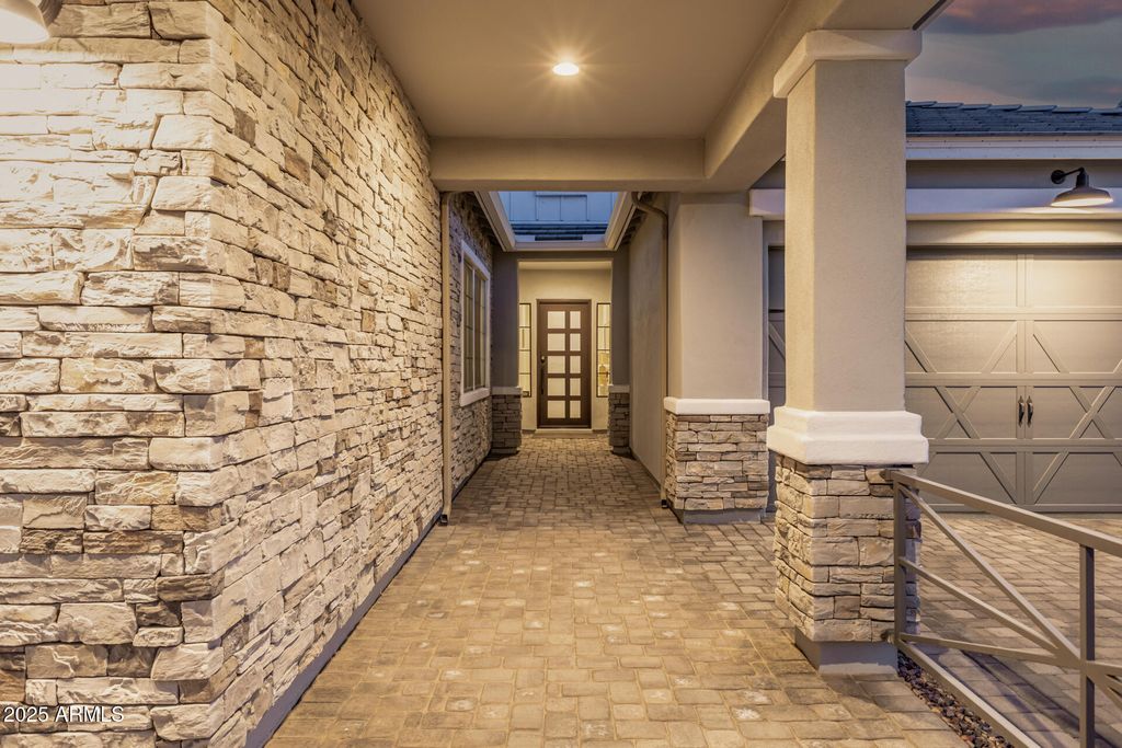 737 E NIGHTHAWK Way, Phoenix, AZ 85048 — photo 2