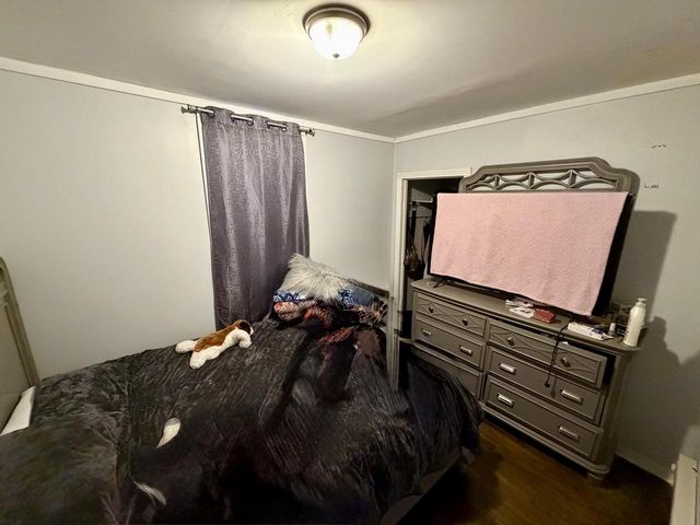 3200 Pierce STREET, Milwaukee, WI 53215