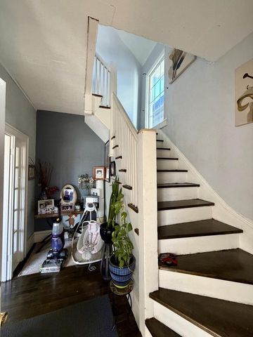 3200 Pierce STREET, Milwaukee, WI 53215