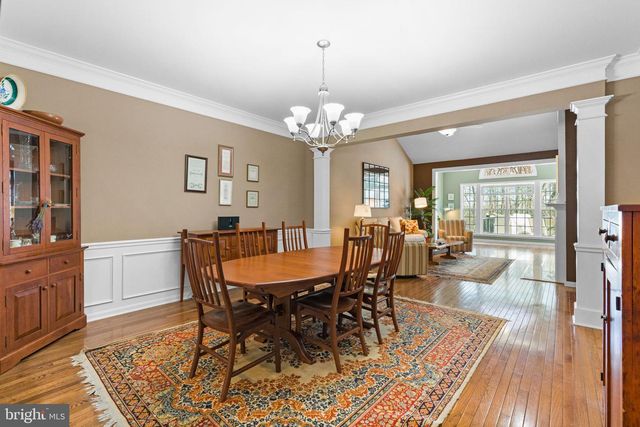 98 MCCONKEY DR, Washington Crossing, PA 18977