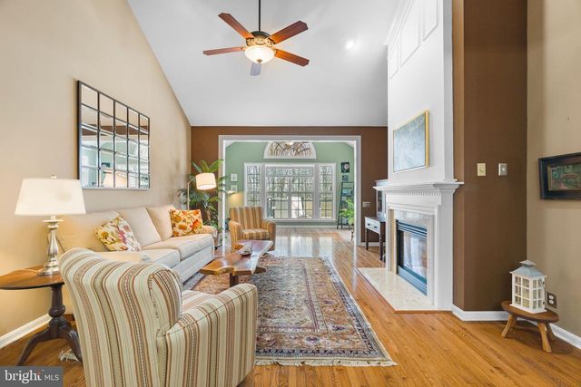 98 MCCONKEY DR, Washington Crossing, PA 18977