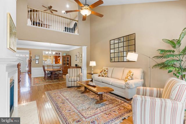 98 MCCONKEY DR, Washington Crossing, PA 18977