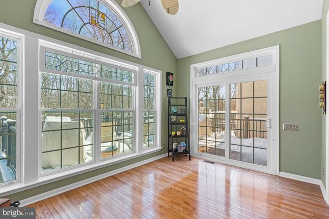 98 MCCONKEY DR, Washington Crossing, PA 18977