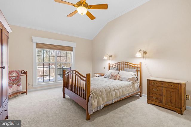 98 MCCONKEY DR, Washington Crossing, PA 18977