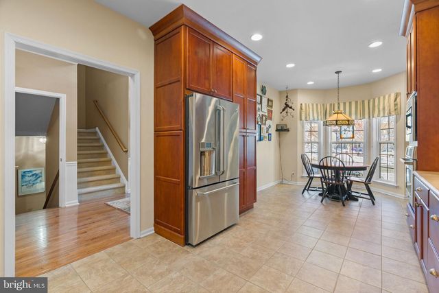 98 MCCONKEY DR, Washington Crossing, PA 18977