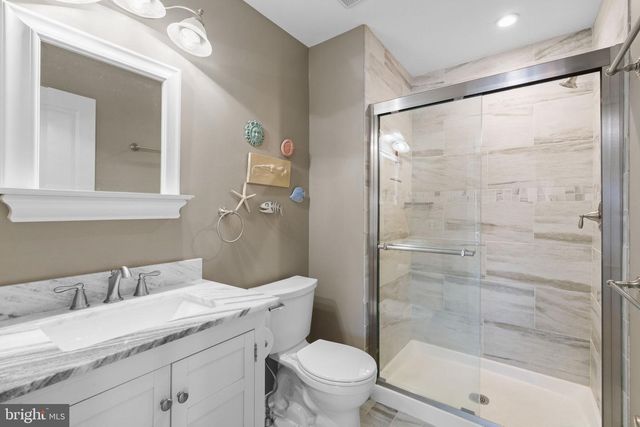 98 MCCONKEY DR, Washington Crossing, PA 18977