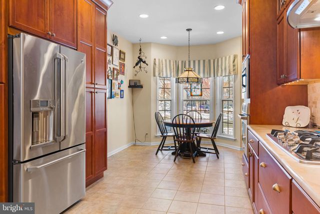 98 MCCONKEY DR, Washington Crossing, PA 18977