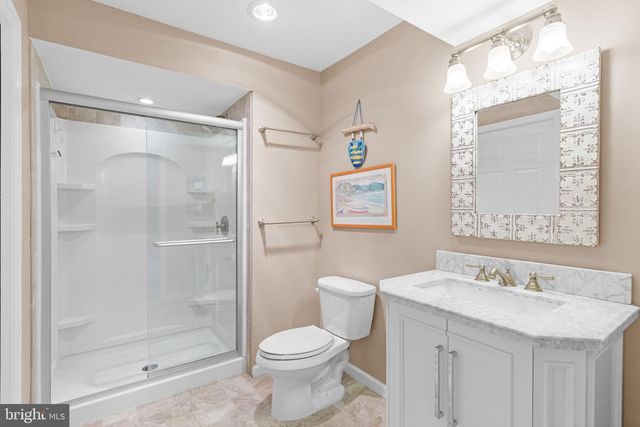 98 MCCONKEY DR, Washington Crossing, PA 18977