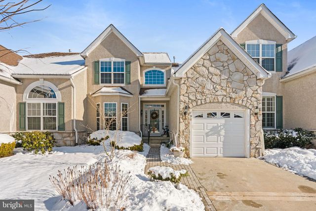 98 MCCONKEY DR, Washington Crossing, PA 18977