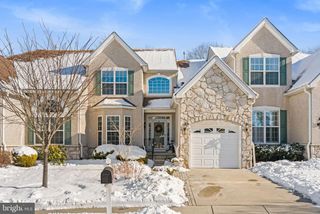 98 MCCONKEY DR, Washington Crossing, PA 18977