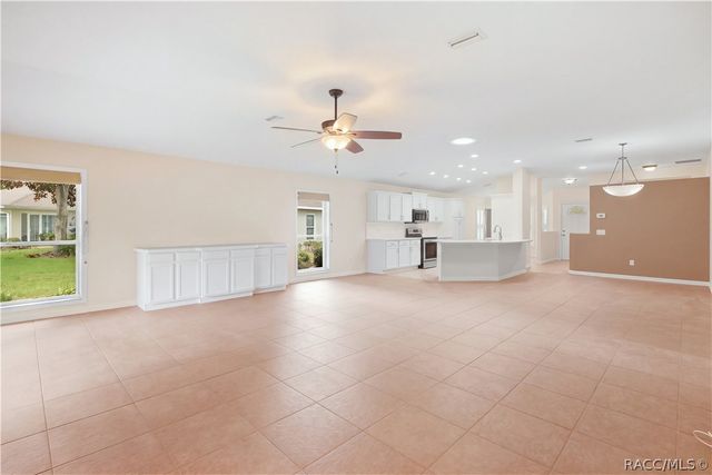 6410 W Cannondale Drive, Crystal River, FL 34429