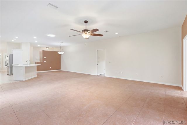6410 W Cannondale Drive, Crystal River, FL 34429