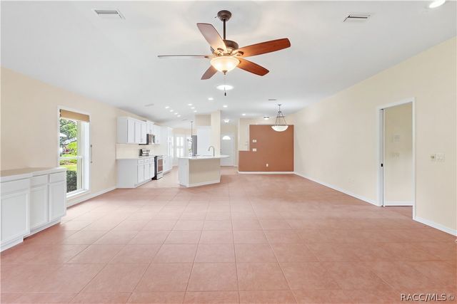 6410 W Cannondale Drive, Crystal River, FL 34429