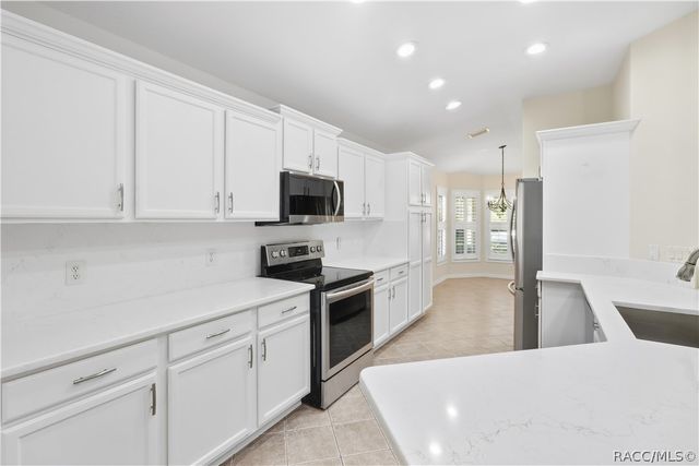6410 W Cannondale Drive, Crystal River, FL 34429