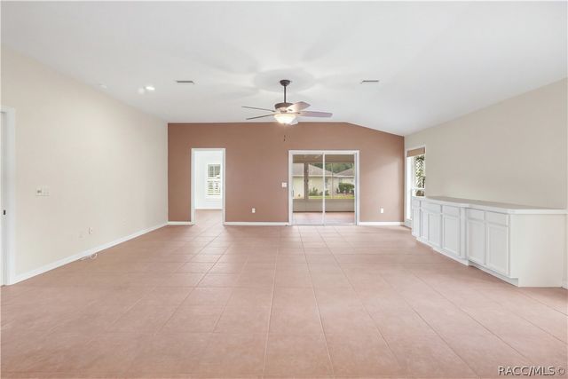 6410 W Cannondale Drive, Crystal River, FL 34429