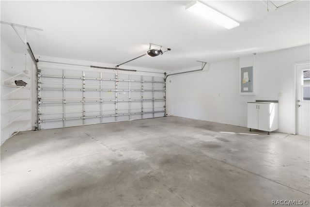 6410 W Cannondale Drive, Crystal River, FL 34429