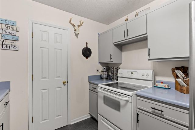 1884 Peavine Road, Rock Spring, GA 30739