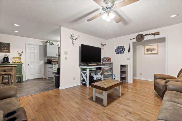 1884 Peavine Road, Rock Spring, GA 30739