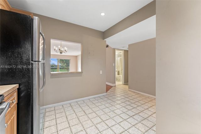 8901 S Hollybrook Blvd 303, Pembroke Pines, FL 33025