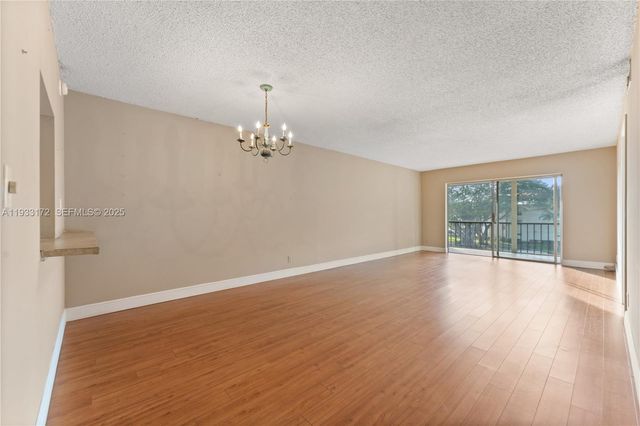 8901 S Hollybrook Blvd 303, Pembroke Pines, FL 33025