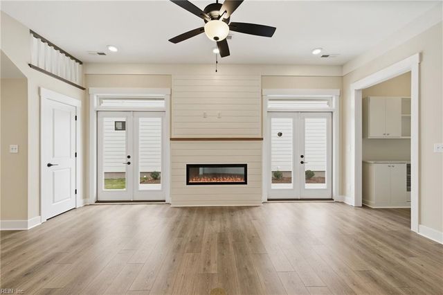 917 Calhoun WAY, Chesapeake, VA 23322