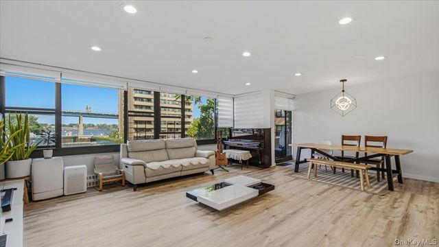 9-15 166th Street 3B, Beechhurst, NY 11357