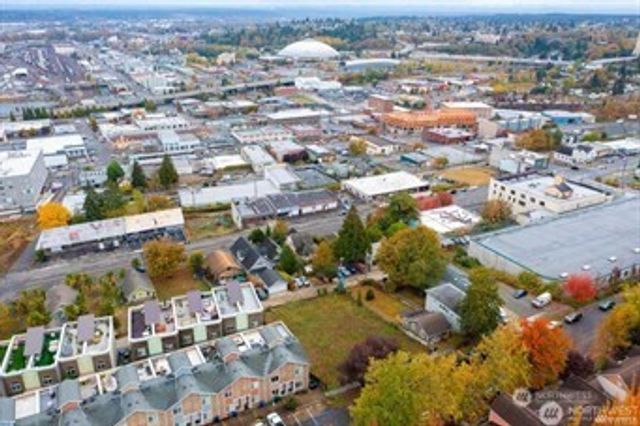 2325 G Street, Tacoma, WA 98408