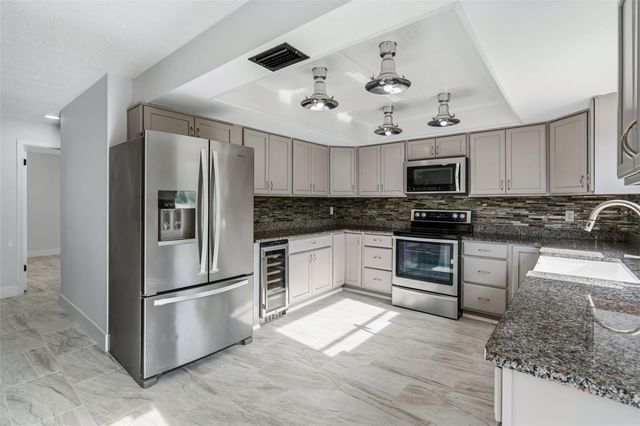1606 NW 22ND STREET, Gainesville, FL 32605