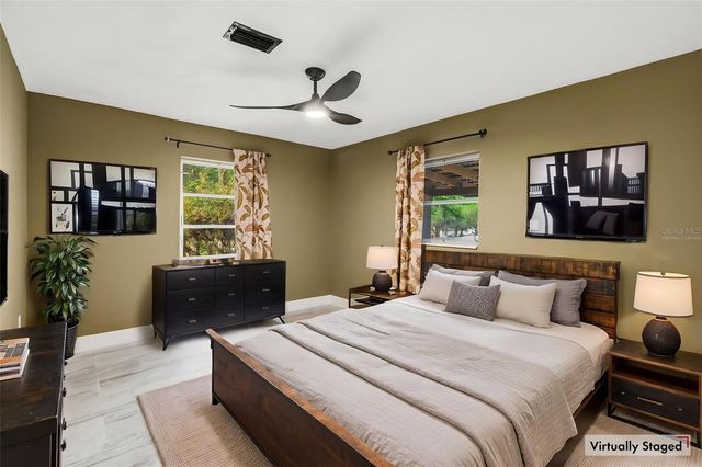 1606 NW 22ND STREET, Gainesville, FL 32605