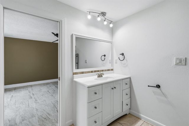 1606 NW 22ND STREET, Gainesville, FL 32605