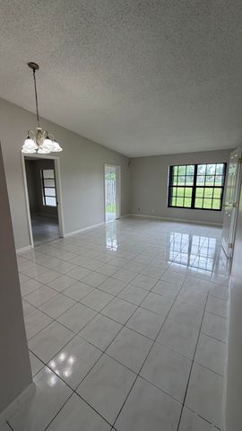 5460 S Lakewood Cir S S C, Margate, FL 33063