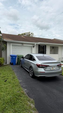 5460 S Lakewood Cir S S C, Margate, FL 33063