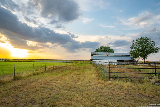 2307 Fm 3240, Bandera, TX 78003