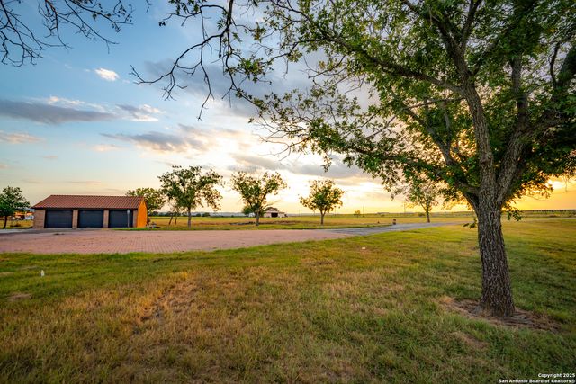 2307 Fm 3240, Bandera, TX 78003
