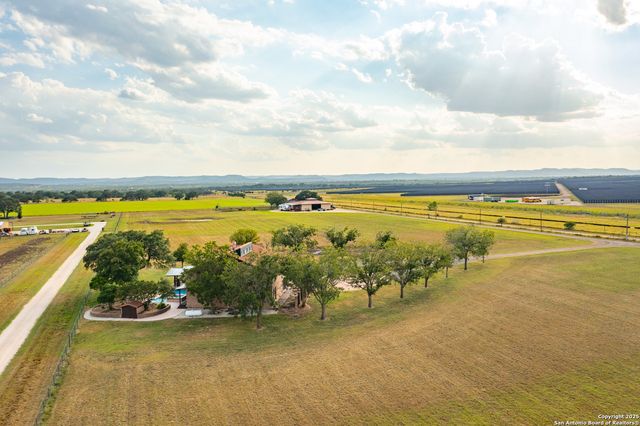 2307 Fm 3240, Bandera, TX 78003