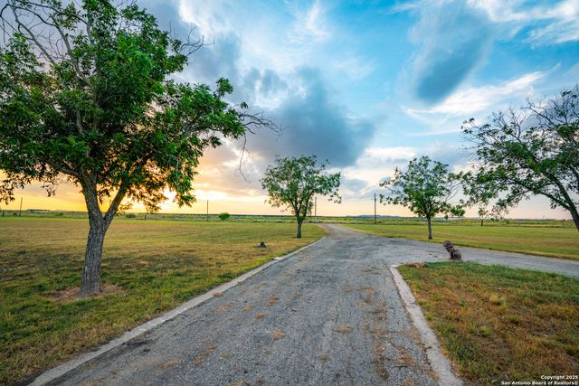 2307 Fm 3240, Bandera, TX 78003