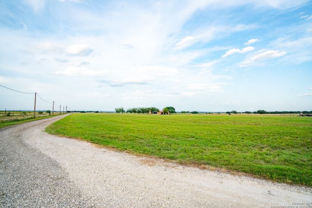2307 Fm 3240, Bandera, TX 78003