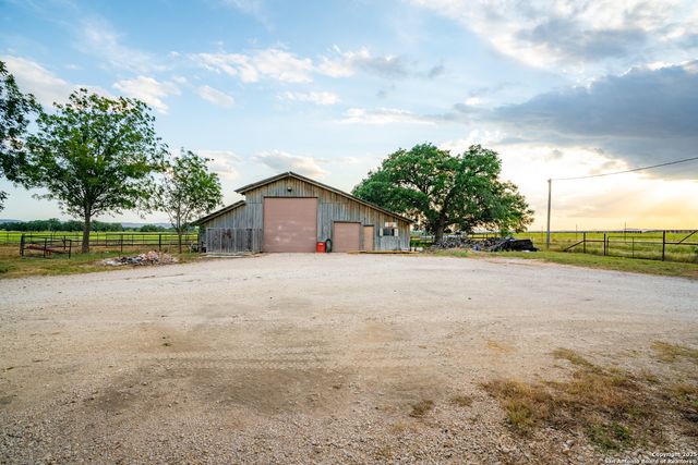 2307 Fm 3240, Bandera, TX 78003