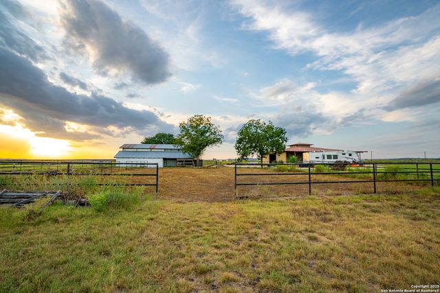 2307 Fm 3240, Bandera, TX 78003