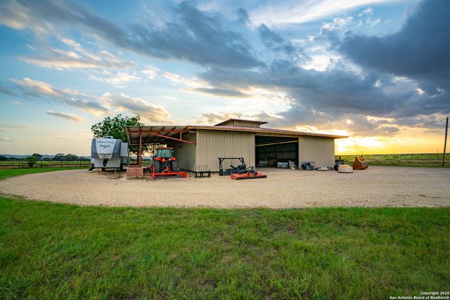 2307 Fm 3240, Bandera, TX 78003