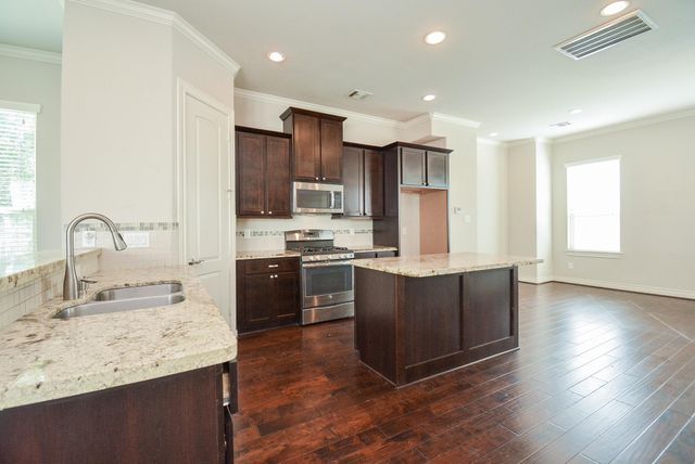 1610 Parker Street, Houston, TX 77007