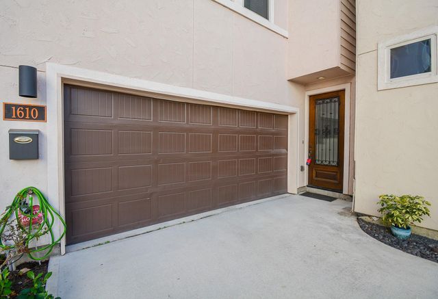 1610 Parker Street, Houston, TX 77007
