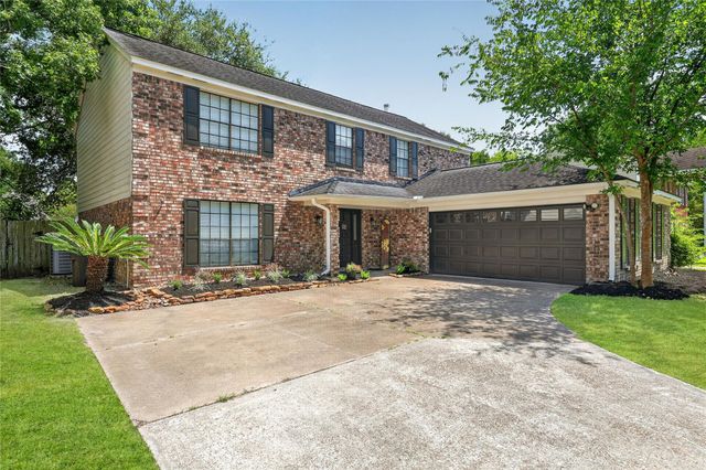 3806 Forest Village Drive, Houston, TX 77339