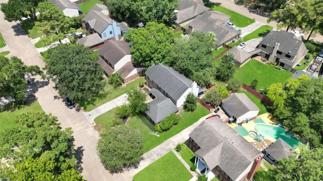 3806 Forest Village Drive, Houston, TX 77339
